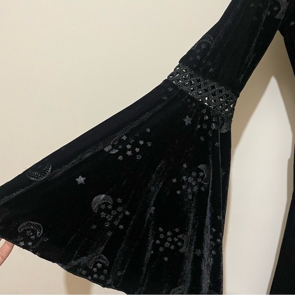 Spirit Witchy Coven Goth dress velvet bell sleeve high low Halloween costume S - Picture 4 of 11